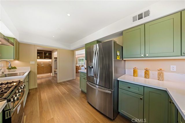 883 E Leadora, Glendora, CA 91741