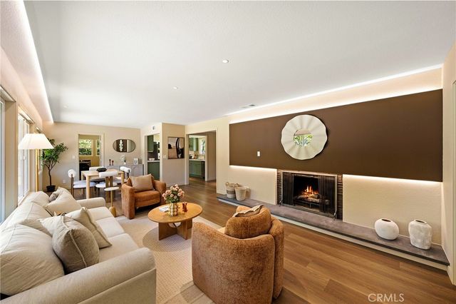 883 E Leadora, Glendora, CA 91741