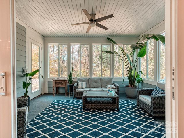 273 Country Lake Drive, Mooresville, NC 28115