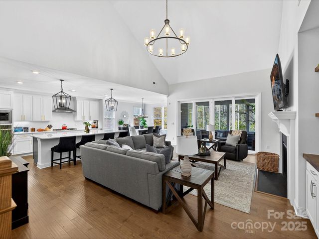 273 Country Lake Drive, Mooresville, NC 28115