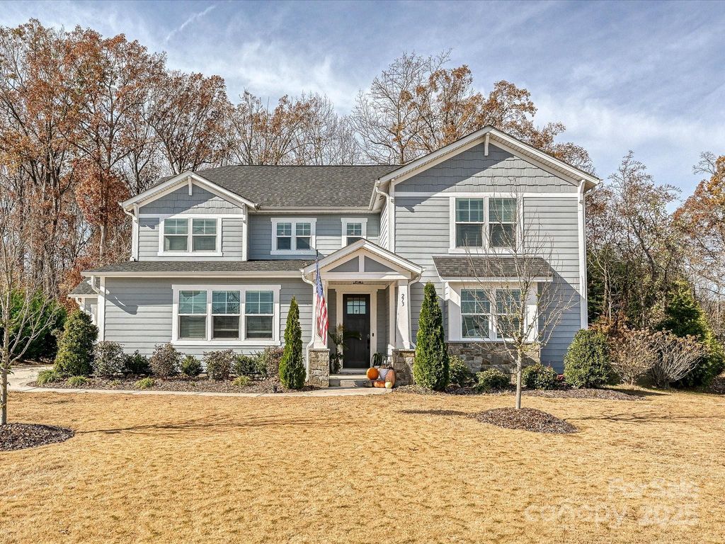 273 Country Lake Drive, Mooresville, NC 28115
