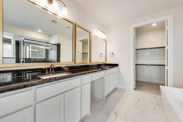 1329 Sundance Lane, Justin, TX 76247