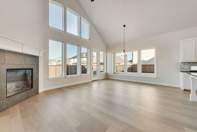 1329 Sundance Lane, Justin, TX 76247