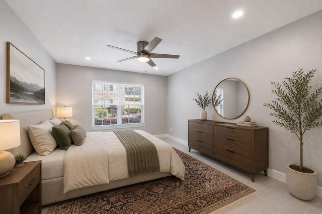 845 Augusta Drive 45, Houston, TX 77057