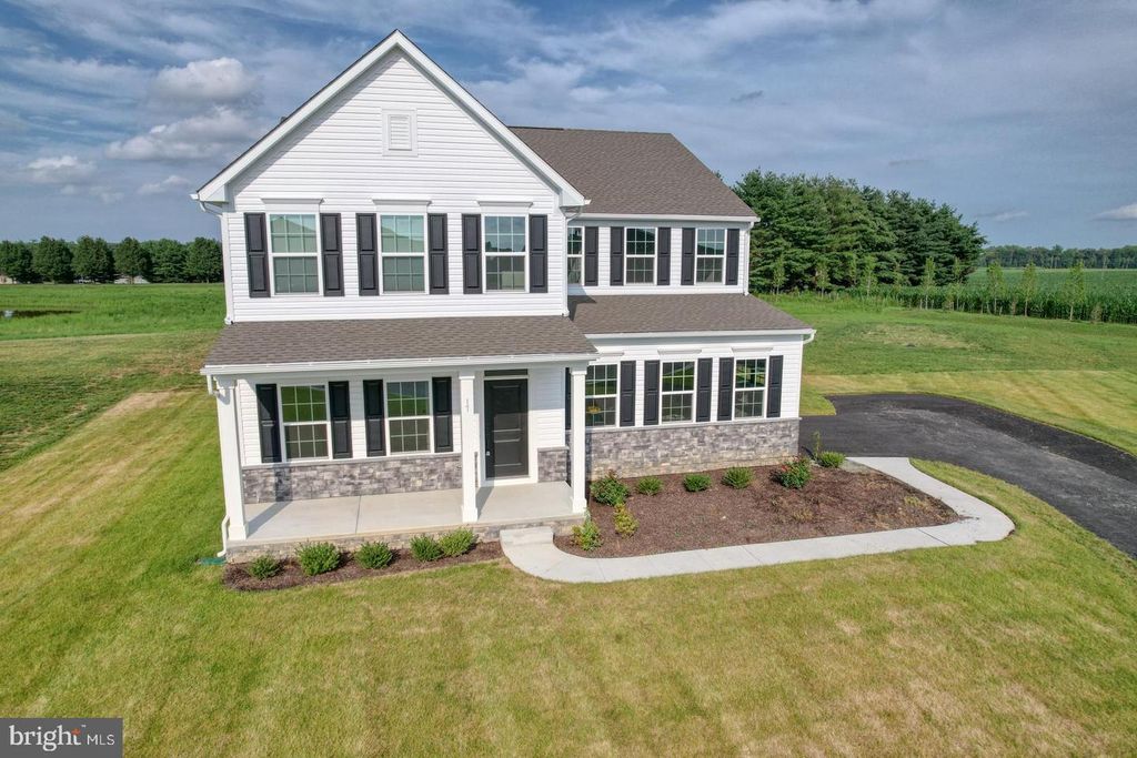 17 CORINTHIAN CT, Camden Wyoming, DE 19934