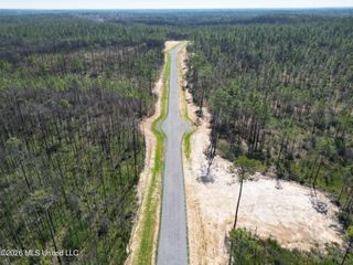 1b Whitfield Drive, Kiln, MS 39556