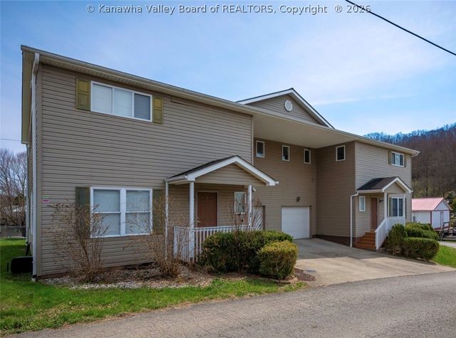 6 Lincoln Heights, Alum Creek, WV 25003