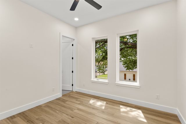 1407 Pueblo Street, Dallas, TX 75212
