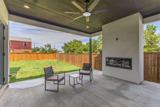1407 Pueblo Street, Dallas, TX 75212