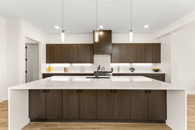 1407 Pueblo Street, Dallas, TX 75212