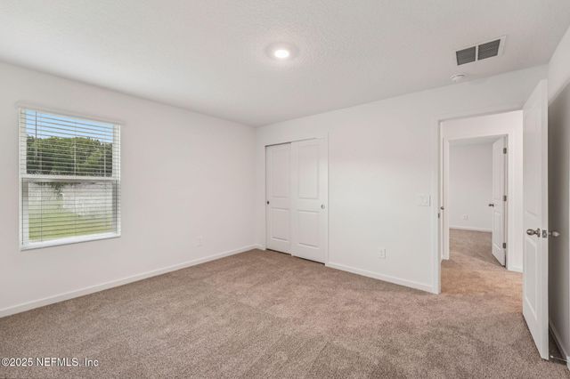 7492 QUEENSGATE Circle, Jacksonville, FL 32219