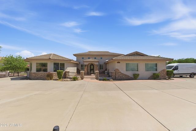 3655 W DYNAMITE Boulevard, Phoenix, AZ 85083