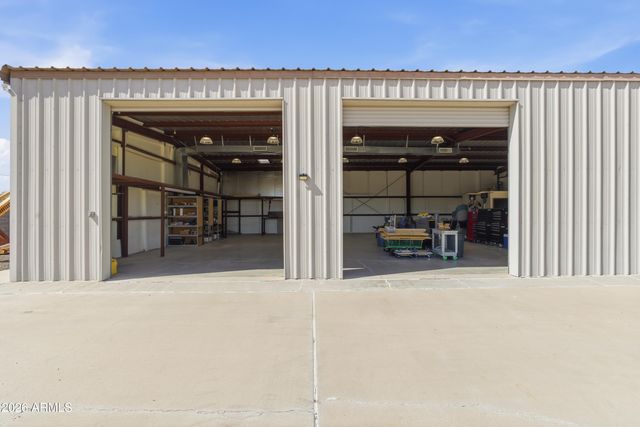 3655 W DYNAMITE Boulevard, Phoenix, AZ 85083