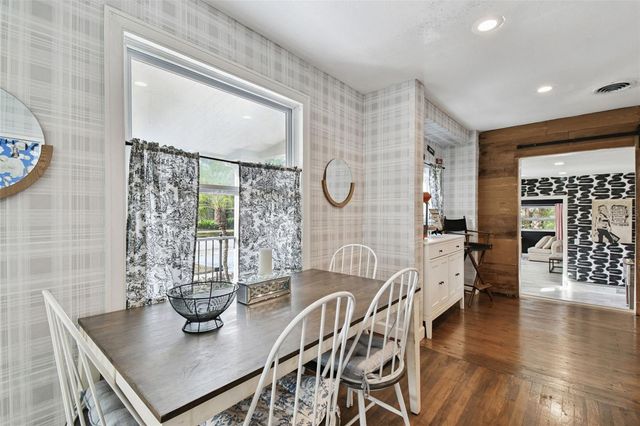 3319 W PAUL AVENUE, Tampa, FL 33611