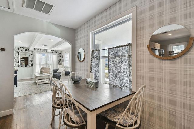 3319 W PAUL AVENUE, Tampa, FL 33611