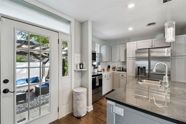 3319 W PAUL AVENUE, Tampa, FL 33611