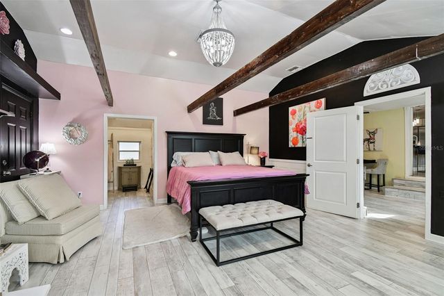 3319 W PAUL AVENUE, Tampa, FL 33611