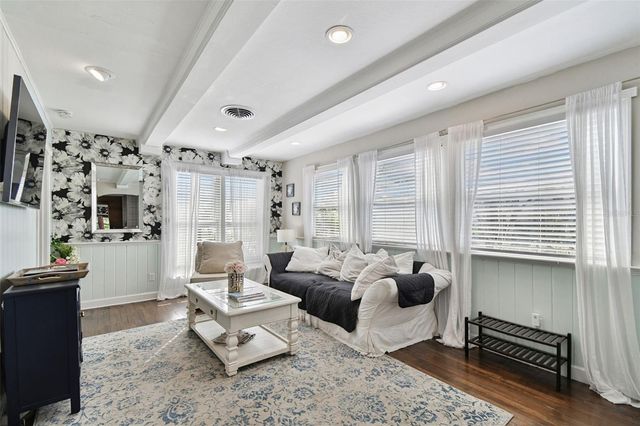 3319 W PAUL AVENUE, Tampa, FL 33611