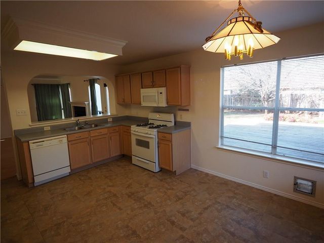 9602 DALEWOOD DR, Austin, TX 78729