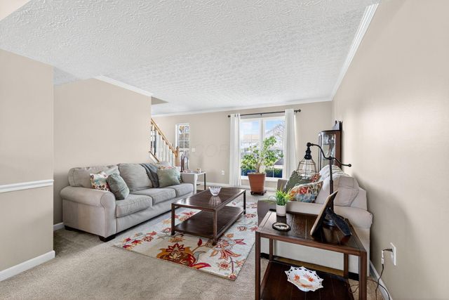 7002 Abercorn Place, Canal Winchester, OH 43110