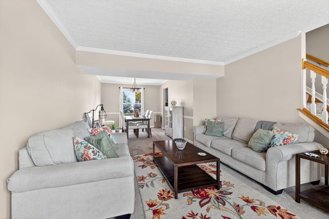 7002 Abercorn Place, Canal Winchester, OH 43110