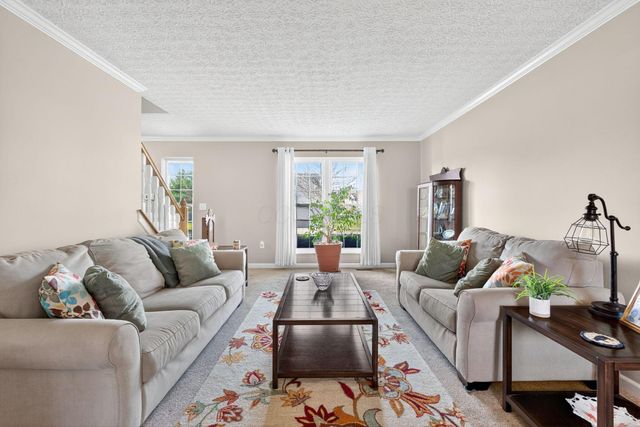 7002 Abercorn Place, Canal Winchester, OH 43110