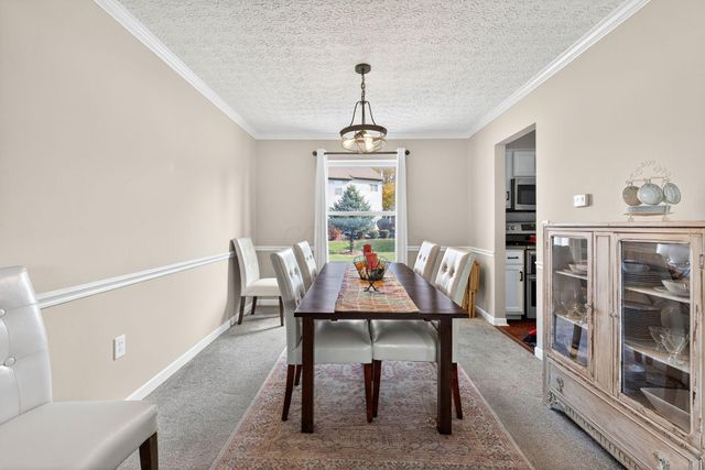 7002 Abercorn Place, Canal Winchester, OH 43110