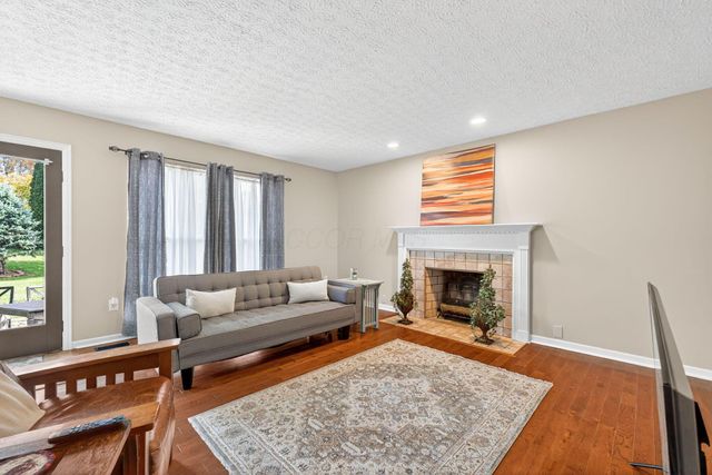 7002 Abercorn Place, Canal Winchester, OH 43110