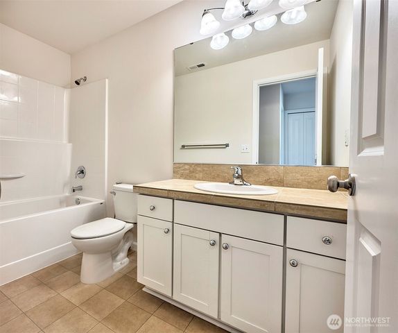 20231 4th Place W, Lynnwood, WA 98036