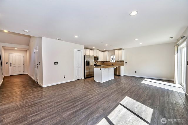20231 4th Place W, Lynnwood, WA 98036