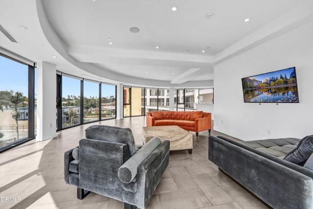 210 N Monterey Street 409, Alhambra, CA 91801