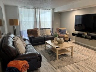 10621 SW 79th Terrace, Miami, FL 33173