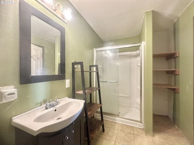 24275 BUNN CREEK Rd, Cloverdale, OR 97112