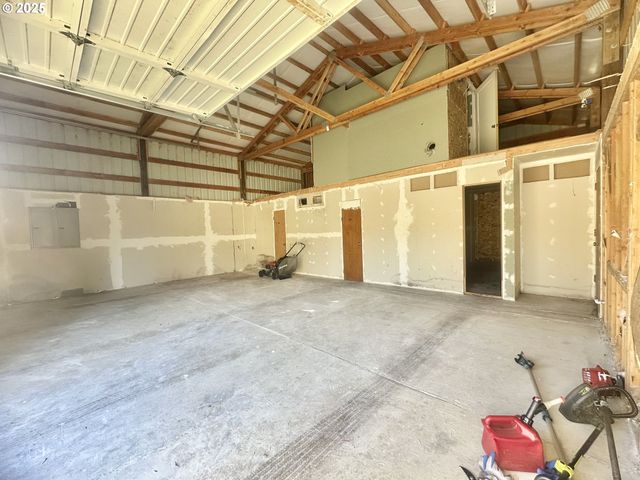 24275 BUNN CREEK Rd, Cloverdale, OR 97112