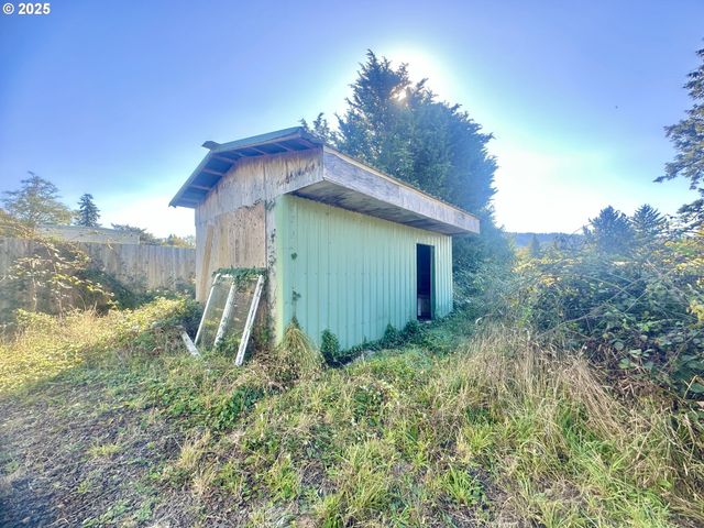 24275 BUNN CREEK Rd, Cloverdale, OR 97112