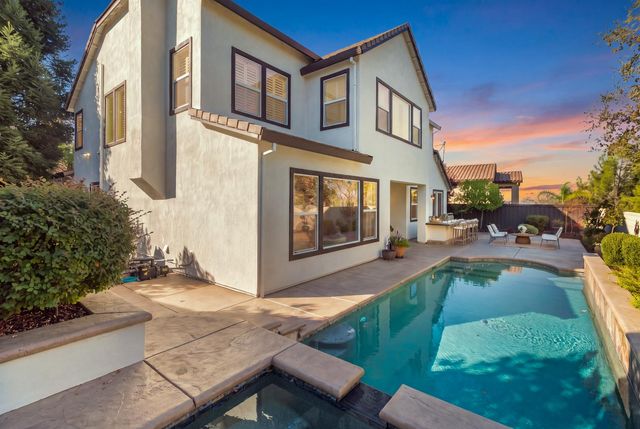 3030 Black Oak Dr, Rocklin, CA 95765
