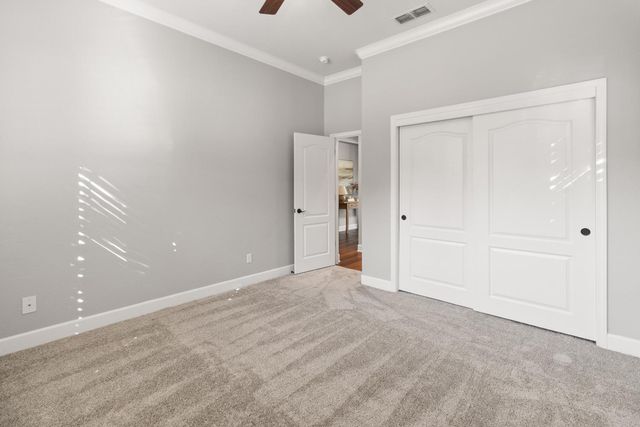 3030 Black Oak Dr, Rocklin, CA 95765