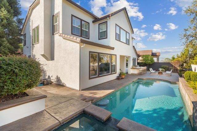 3030 Black Oak Dr, Rocklin, CA 95765