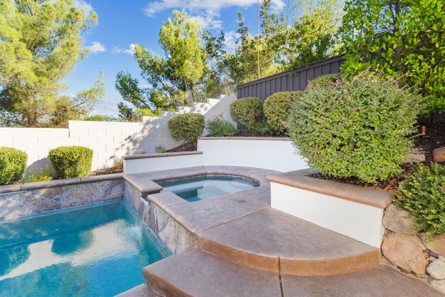 3030 Black Oak Dr, Rocklin, CA 95765