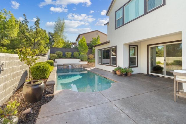 3030 Black Oak Dr, Rocklin, CA 95765