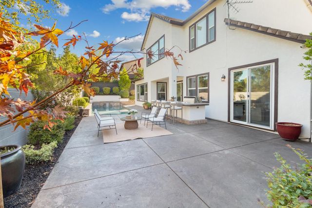 3030 Black Oak Dr, Rocklin, CA 95765