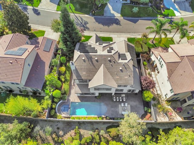 3030 Black Oak Dr, Rocklin, CA 95765