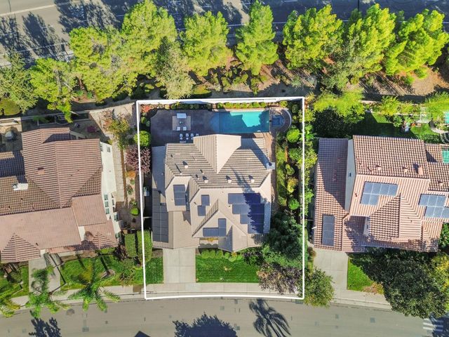 3030 Black Oak Dr, Rocklin, CA 95765