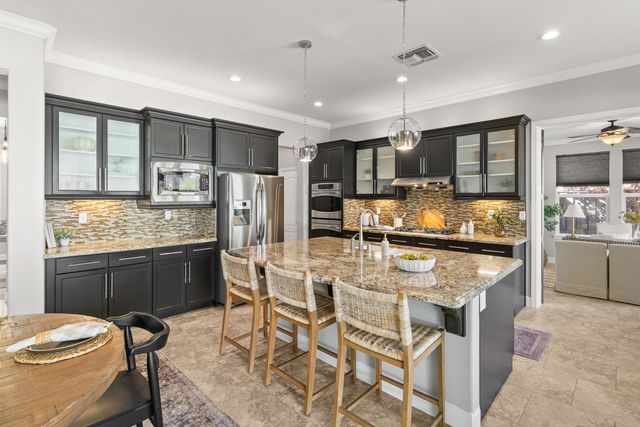 3030 Black Oak Dr, Rocklin, CA 95765