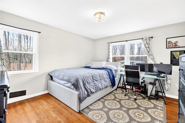 6 Ichabod Lane, Ossining, NY 10562