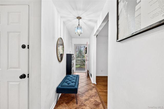 6 Ichabod Lane, Ossining, NY 10562