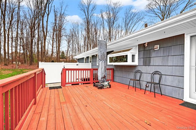 6 Ichabod Lane, Ossining, NY 10562