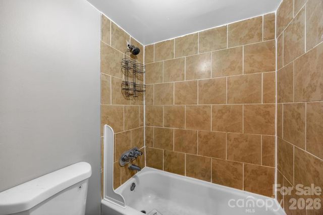 7915 Oak Meadow Court, Charlotte, NC 28210