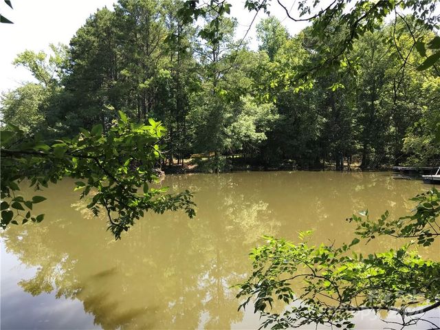 2793 Catawba Road 24, Great Falls, SC 29055
