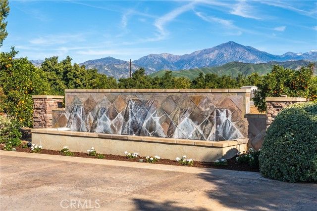 11489 Walnut Street, Redlands, CA 92374